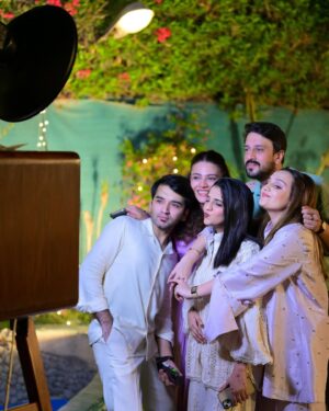 Zara Noor Abbas Instagram - Noorejahan ki Pehli Salgirah ⭐️🧿🌙
There is no me. There is no you. There are just feelings. Emotions that you experience. Out of body experience - our daughter is just that for us. Our miracle. Our world. Our centre. The deeper meaning of our awareness. 
Creating memories of a lifetime and surrounded with the love of our elders and magic of our friends. Thank you to everyone who came and brought their children and played and felt comfortable with us. Thank you everyone for your prayers and support. 
This is our future , and we would want you to keep her safe in your prayers and let her thrive with no judgement and lots of adventure. 
Ameen.
