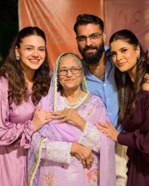 Zara Noor Abbas Instagram - Noorejahan ki Pehli Salgirah ⭐️🧿🌙
There is no me. There is no you. There are just feelings. Emotions that you experience. Out of body experience - our daughter is just that for us. Our miracle. Our world. Our centre. The deeper meaning of our awareness. 
Creating memories of a lifetime and surrounded with the love of our elders and magic of our friends. Thank you to everyone who came and brought their children and played and felt comfortable with us. Thank you everyone for your prayers and support. 
This is our future , and we would want you to keep her safe in your prayers and let her thrive with no judgement and lots of adventure. 
Ameen.