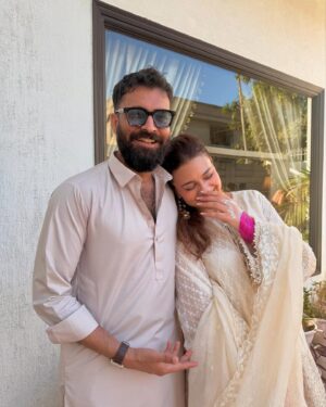Zara Noor Abbas Instagram - Noorejahan ki chooriyan - Gharara aur bohat sara magic!