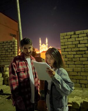 Zarina Qurbanova Instagram - Geridə qalanlar...
#s.ə.s