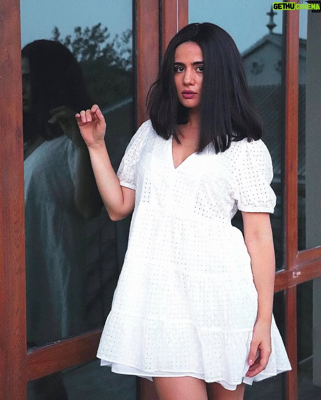 Zarina Qurbanova - 10.8K Likes - Geridə qalanlar...
#s.ə.s