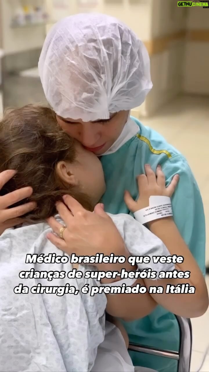 Zezeh Barbosa - 5K Likes - 🥹❤️
Essa deixou o coração quentinho! O @otorrino.leandro arrasa, e foi homenageado com o WEmbrace Awards, em Milão! Maravilha, né?👊🏾
Ótima noite, amoresssss🍀
Via @fisio.matheusribeiro
.
.
.
.
#noticiaboa #fofuradodia #boanotícia #cuidar #cuidardoproximo #empatia