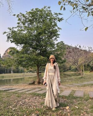 Zhong Chuxi Instagram - 春游🤗🌼⛰️✨🚣‍♂️