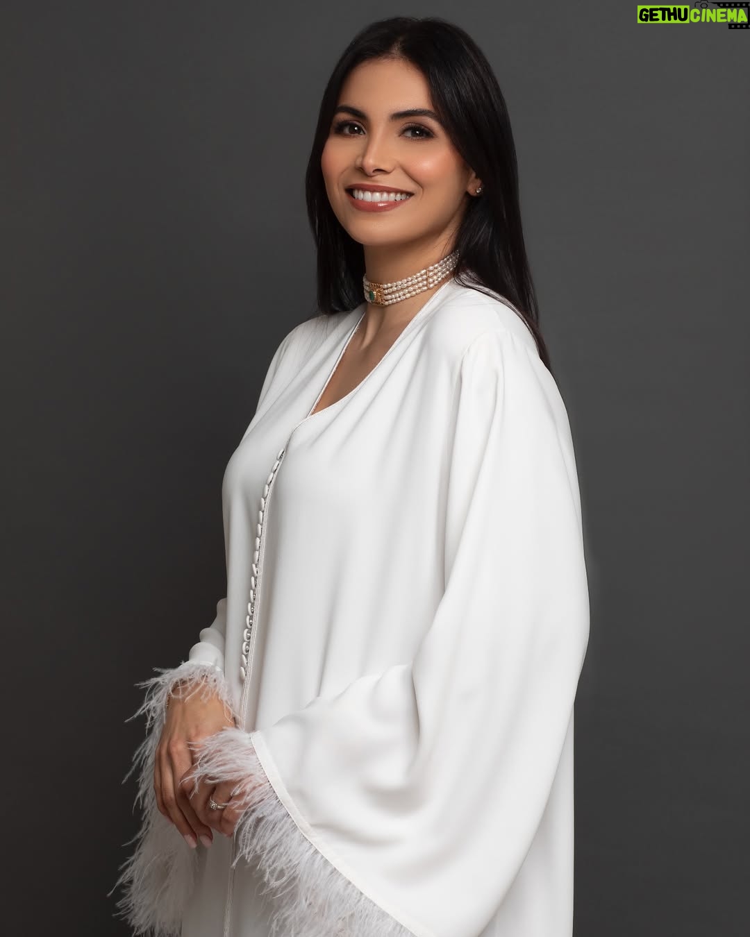 Zineb Obeid - 52.4K Likes - 🌙🤍رمضان مبارك كريم 🤍💫
@anasessamlali
@hanaaissami_makeup_artist
@yassandyassthebrand