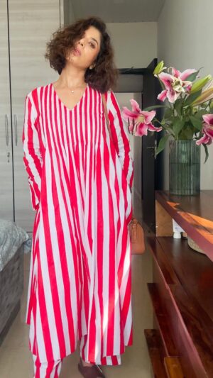 aiana jain Instagram - Stripe Magnet !!!
Outfit : @nicojournal 
Shoes : @charleskeithofficial 
Bag : @marcjacobs 
.
.
.
.
.
.
.
.
.
.
.
.
.
. #aianaj #aianajsays #aianjloves #aianajstyles #everydaystyle #nicoonyou #love #find #count #divine #shebang