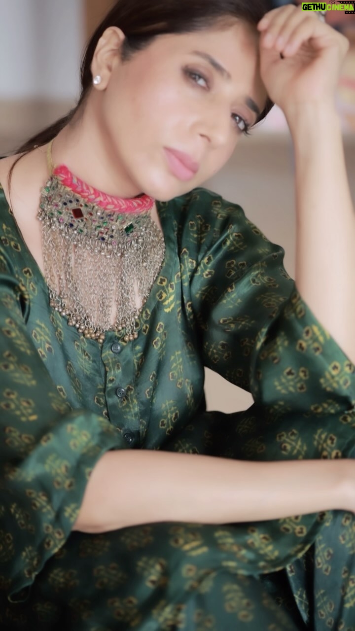 aiana jain - 4.6K Likes - Getting back to writing poetry !!
.
. Outfit : @vaagoindia
. Neckpiece : @shopziddi
. Jutti : Sector 22 , Chandigarh
.
.
.
.
.
.
.
.
.
.
.
. 📷 @piyushtanpureandco
. #aianaj #aianjsays #ajrak #aianajloves #aianajloves #aianajstyles #aianajinindianwear #love #find #count #divine #shebang #shopziddi #vaagoindia