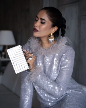 alisha pekha Instagram - AISPI Wanderlust Diaries is back in Mumbai! ✨

Join me at @floorone.juhu on 18th & 19th April for an unforgettable fashion weekend!

Discover a unique luxury pop-up featuring 40  global brands, @aispi.co latest SS25 collections, and indulge in a truly personalised luxury experience.

P.S. Unlock VIP hours from 10 AM–12 PM for early access, celeb stylist tips, custom charms, live calligraphy & more!

Can’t wait to share the magic with you all! 💫

#AISPIWanderlustDiaries #luxurybrands #europeanfashion