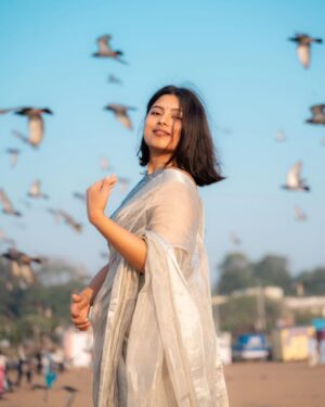 ayshayrav Instagram - Shot by @nature_made_man 🦢