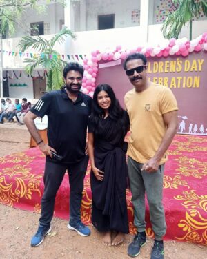 deedoll Instagram - I still remember the appreciation you gave me on this particular scene sir! Got an opportunity to work under your direction too during vaanangaan ❤️🎬 AL vijay sir and samudrakanni sir being Fan sharing a screenspace with you was an honour ❤️ 
 Thank you Bala sir for making all this happen🤌🏻