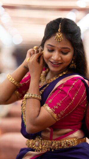 dimple udayakumar Instagram - I just visited @vilvajewels, and their new Ratna Collection is an absolute masterpiece! From dazzling necklaces to intricate bangles, each piece feels like it’s crafted with pure Diwali magic. 🎇

Whether you’re looking for something traditional or with a modern twist, Vilva has it all. I’m already dreaming about which one to add to my festive look! Ladies, if you’re after jewellery that lights up your spirit, this collection is a must-see! 🪔
.
For inquiries and exclusive designs:

📱Coimbatore: 9040916916, 7340909090
📱 Chennai: 9122212220, 9003980003
.
#vilvajewels #ratnacollection #diwali #collection #jewelleryset #hipbelt #silver #puresilver #diamond  #instagood #jewellery #jewelry #wedding #haaram #traditionaljewellery #wedding #laxmi #bride #fashion #bridal #weddingset #chains #templejewellery  #rings #choker #brides  #bangle  #sangeet #earring #polki #earrings

@VILVAJEWELS 
@OMW.WORKS 
@MAKMEDIAANDENTERTAINMENT 
@MANI_AKA_MAK 
@KARTHIKRENGARAJ 
@NISHAANTHSHIVA