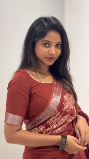 dimple udayakumar Instagram - ❤️🫣
.
.
#dimpleudayakumar