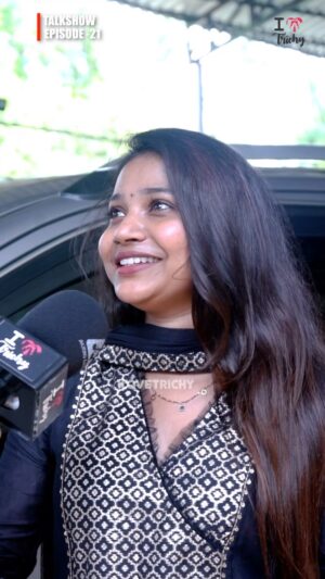 dimple udayakumar Instagram - What are the three things make you smile ?? 😅😅😅

#trichy #ilovetrichy #trichytrends #trichyevents #trichygirls #trichylife