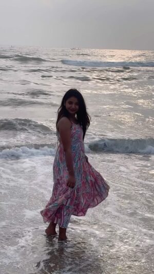dimple udayakumar Instagram - Kadalum Naanum🌊🧚🏼‍♀️
.
.
#dimpleudayakumar