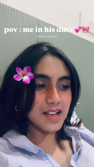 kavyyaa Instagram - isai mazhayil nanaya thayaraaa ??