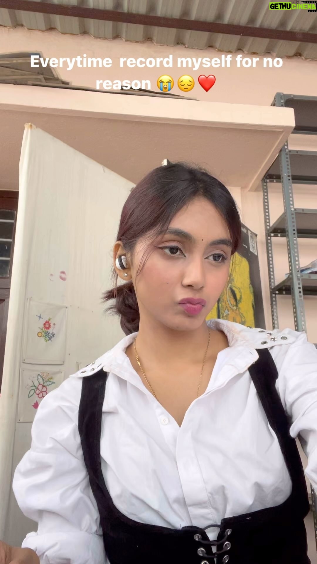 kavyyaa - 72.9K Likes - Naanum oru penn dhane 😔🎀🩷
#love #reels #trending #trendingreels
#reels #reelsinstagram #instagram #trending #viral #explore #love #instagood #explorepage #tiktok #reelitfeelit #india #follow #photography #fyp #reel #instadaily #followforfollowback #reelsvideo #fashion #foryou #reelkarofeelkaro #glowup #insta #foodie #tamil #tamilaesthetic