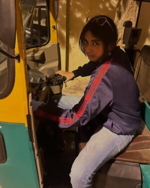 kavyyaa Instagram - vaa chelo una auto la kootitu poren 🥰🛺