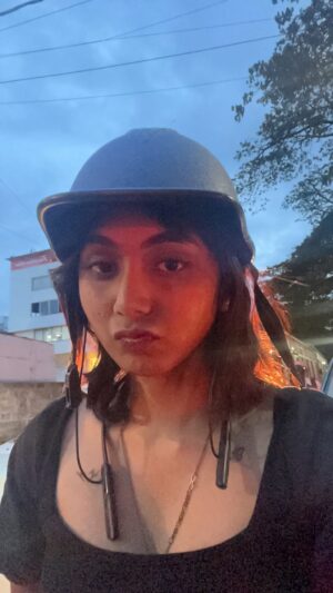 kavyyaa Instagram - yarkum emela akkaraye ila 😔👍🏽

#love #reels #trending #trendingreels
#reels #reelsinstagram #instagram #trending #viral #explore #love #instagood #explorepage #tiktok #reelitfeelit #india #follow #photography #fyp #reel #instadaily #followforfollowback #reelsvideo #fashion  #foryou #reelkarofeelkaro #glowup #insta #foodie #tamil #tamilaesthetic