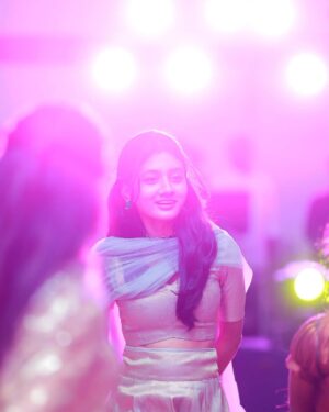 laavanya prol Instagram - Sister's wedding vibes🤌🏻
.
.
.
.
.
#sisterwedding #photooftheday #picoftheday #dj #dancing #insta #instagood #wedding #indianwedding #indianwear #photoshoots #weddingphotography #nightlife #goodvibes #weddings #weddingphotography #instapost #instafashion #likesforlike #trend #tamilmusic #tamilsonglyrics
