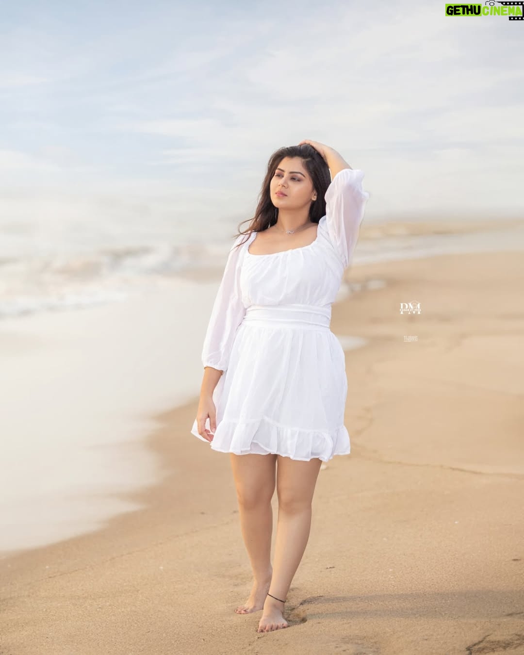 preetha reddy - 36.4K Likes - U healed enough to create your time
#photoshoot#vedio#loveyourself#lovesongs#posituvevibes#beachvibes#vediographyšš„