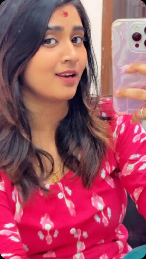 reshma reshu Instagram - ❤️👀 @reshma_reshu_22