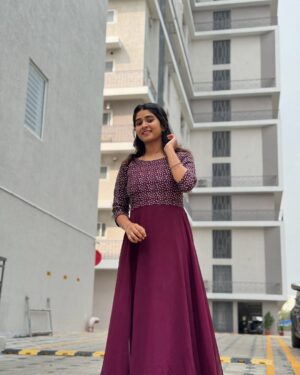 reshma reshu Instagram - 💜🤌🏻✨ @reshma_reshu_22
