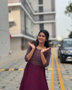 reshma reshu Instagram - 💜🤌🏻✨ @reshma_reshu_22