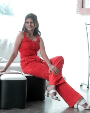 rithanya duraiswamy Instagram - Dress like you’re already famous!

.
.
.
.

#photo #pictureoftheday #instagram #instaphoto #instafashion #photoshoot #photographer #model #poster #pose #smile #rithanyaduraiswamy #red #creators #shooting #shoot #blue #background #love #lifestyle #perfect #modeling #portrait #photooftheday #picture #photography #photojournalism #portraitphotography #instadaily #costume