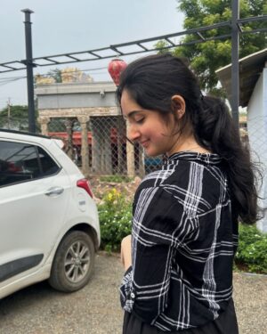 rj shree Instagram - Na na na nahh!! ♥️

#rjshree #instagram #post