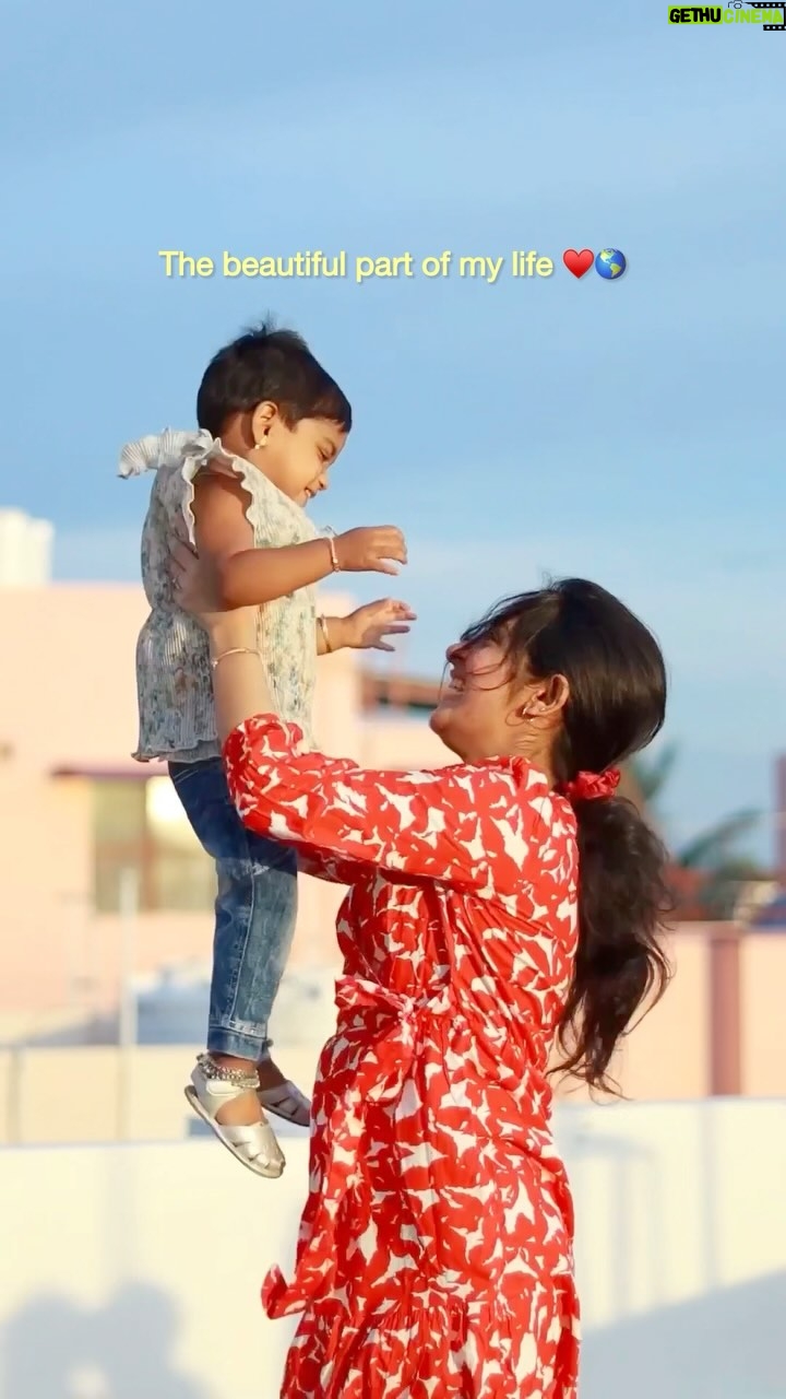 rj shree - 131.2K Likes - Being your athai is the most beautiful part of my life 😚♥️🌎!! Thankyou for coming into my life Samru papa 🧿🌸
I love you soo sooo sooo soooooooooooo much 💋
#rjshree #insta #reels #post #instagood #instadaily #pov #instagram