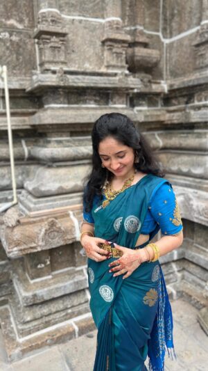 rj shree Instagram - Kutty ah oru GRWM 🔫♥️

#rjshree #insta #instagood #instadaily #reels #post
