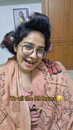 srimathi chimu Instagram - Vayasu Aagudhu 😭 send this to 90s kids!