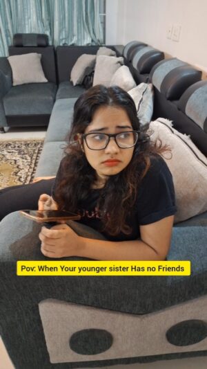 srimathi chimu Instagram - When ur Younger Sis has no friends🙃

Tag ur Sis if she does the same...
Ft. Frnd app🩷

https://frndapp.onelink.me/Td7S/fxge7iys