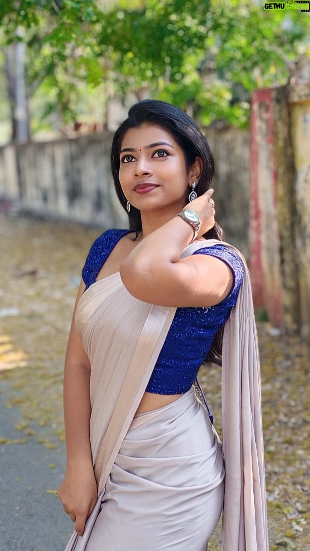 swetha kumar - 22.2K Likes - kannala enna saachavanešš¦ā” #lyrics #favsong #dofollow @swethakumar_off
#thalapathy #vijay #anushkashetty #vijayantony #vettaikaran #trending #tamil #songs #saree #dance #reels #lipsync #instagram #threads #remixonreels #swethakumar_off