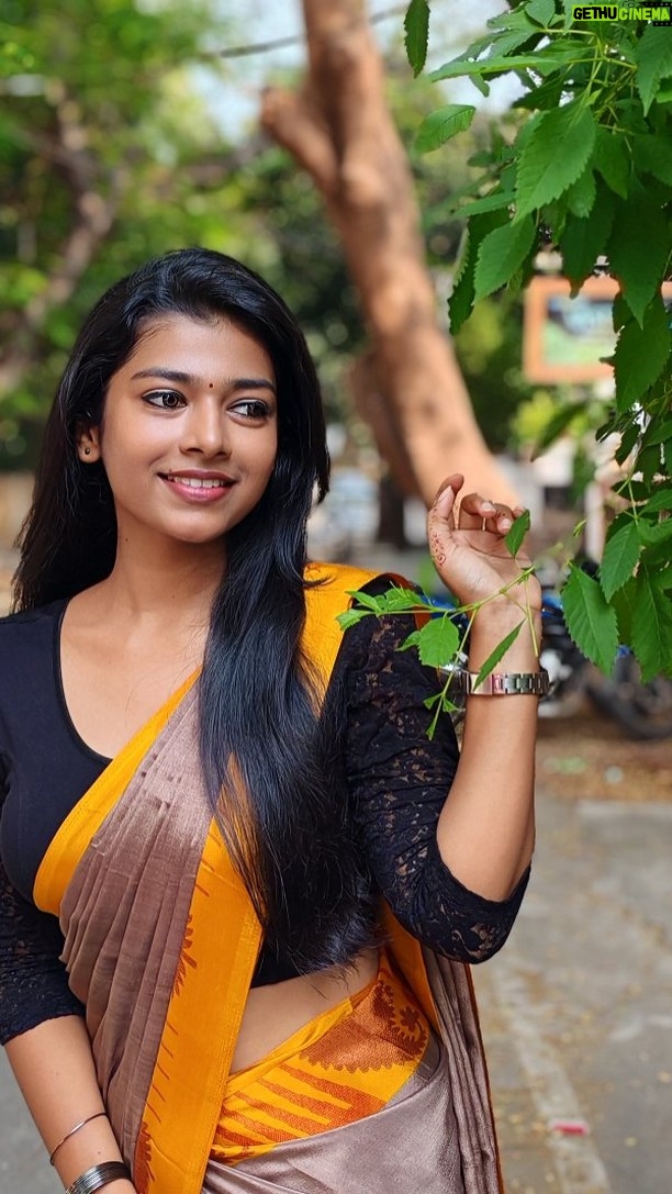 swetha kumar - 23.8K Likes - hey vaada nee vanthuvidu vambu pannaathe š§”š„#lyrics #saree #reels #lipsync @swethakumar_off
#tamil #song #trending #viral #saree #dance #instagramreels #instagram #threads #remixonreels #swethakumar_off