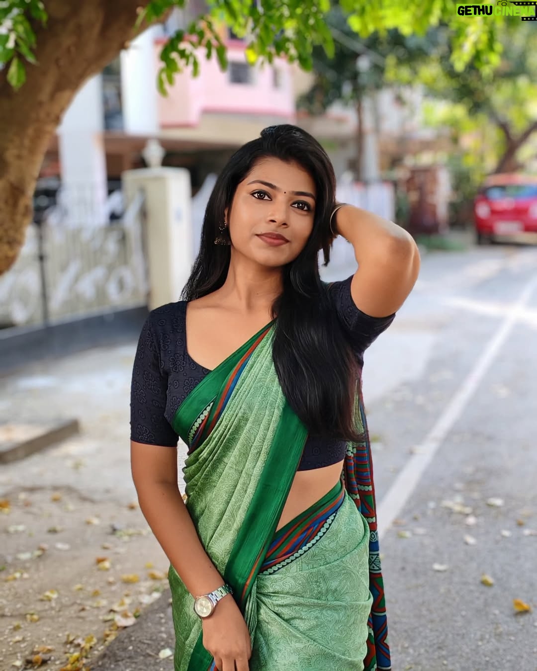 swetha kumar - 28.4K Likes - No Caption Needed💚🦋😍 #saree #picoftheday #dofollow @swethakumar_off
#instagram #threads #post #trending #traditionalwear #swethakumar_off