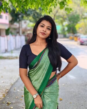 swetha kumar Instagram - No Caption Needed💚🦋😍 #saree #picoftheday #dofollow @swethakumar_off 

#instagram #threads #post #trending #traditionalwear #swethakumar_off