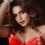 veena jessi