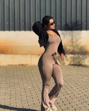 veena jessi Instagram - Tell em winning is my MF Protocol 💪🏻

#gymfits #fitnessmotivation #gyminspo #motivation #fitnessmodel #chennai #workoutroutine #workhard #trending #explorepage