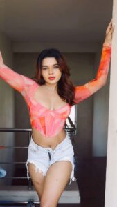 Actress veena jessi HD Photos and Wallpapers April 2025