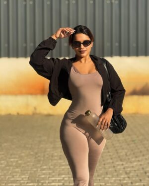 veena jessi Instagram - Tell em winning is my MF Protocol 💪🏻

#gymfits #fitnessmotivation #gyminspo #motivation #fitnessmodel #chennai #workoutroutine #workhard #trending #explorepage