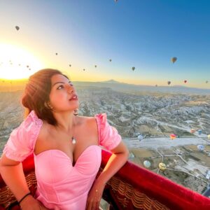 Aarya Maya Instagram - Trying to free up some phone memory and thought of deleting old pics… but then I came across these beautiful moments from Turkey! From Cappadocia to Istanbul to Antalya, it was a wondertrip I’ll cherish for life. Couldn’t delete without sharing these memories 💫 

#turkey #adventure #tripmemories #hotairballoons #beachlove❤️ #islandgirl