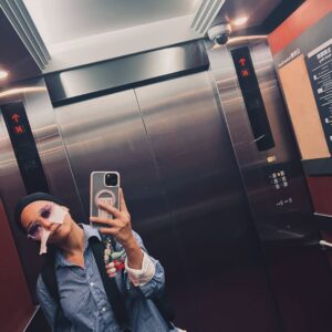 Abao Instagram - 2025.4 👋  完成好多 成長好多 都是過程🫶🏽💓

5月就要飛菲 身體健康 一切平順 
See u in AFRICA  #Bushfire this May 🔥