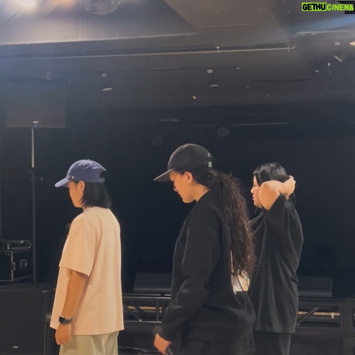 Abao - 4.2K Likes - 2025.4 👋 完成好多 成長好多 都是過程🫶🏽💓
5月就要飛菲 身體健康 一切平順
See u in AFRICA #Bushfire this May 🔥
