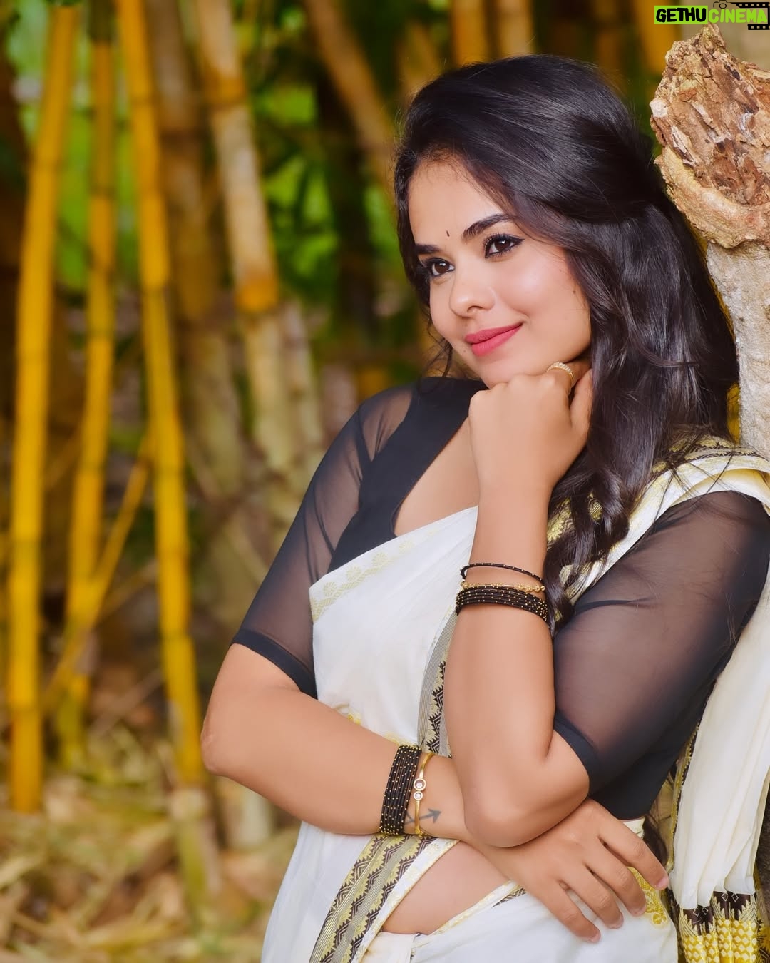 Abhijna Vishwanath - 87.9K Likes - Edhuru nenne beku♥️
Swipe ➡️