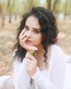 Abhijna Vishwanath Instagram - 🕊️🕊️🕊️