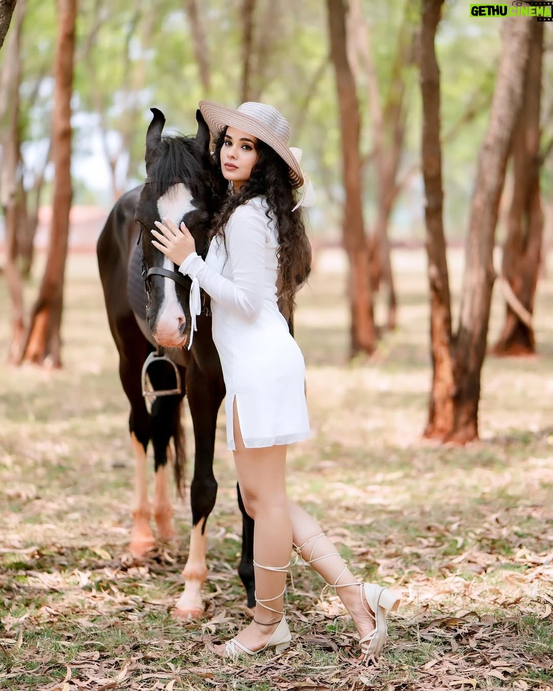 Abhijna Vishwanath - 24.9K Likes - 🦢🤍