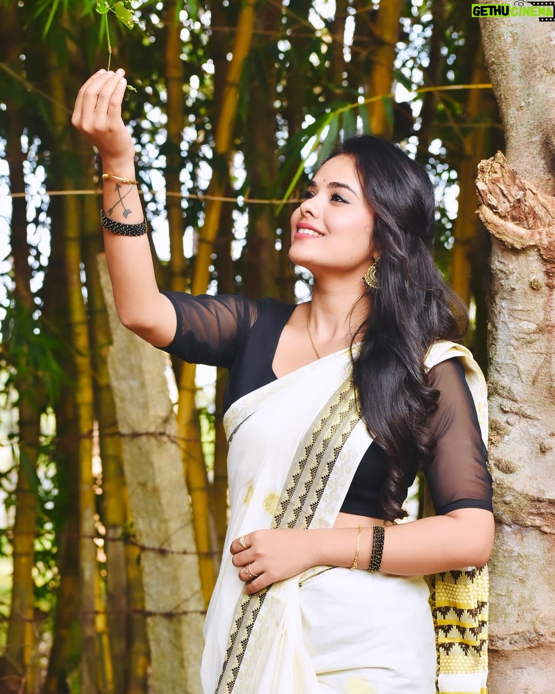 Abhijna Vishwanath - 87.9K Likes - Edhuru nenne beku♥️
Swipe ➡️