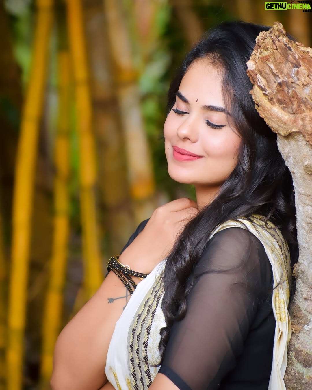 Abhijna Vishwanath - 87.9K Likes - Edhuru nenne beku♥️
Swipe ➡️