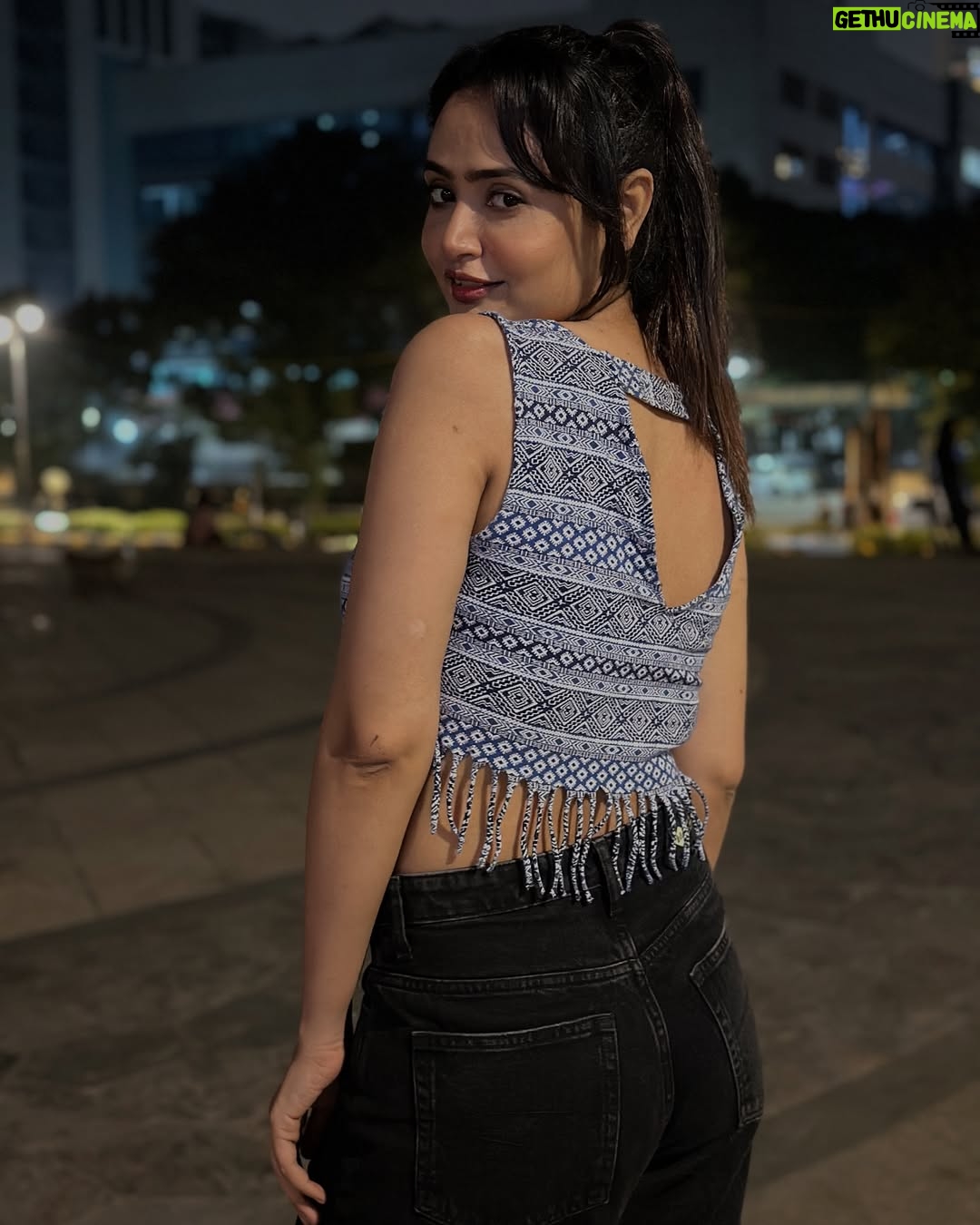 Aditi Rawat - 1.1K Likes - City lights, summer nights ✨
.
.
.
#newpicture #aditirawat #ɪɴsᴛᴀᴍᴏᴏᴅ #actress #cute #instsgram #picoftheday