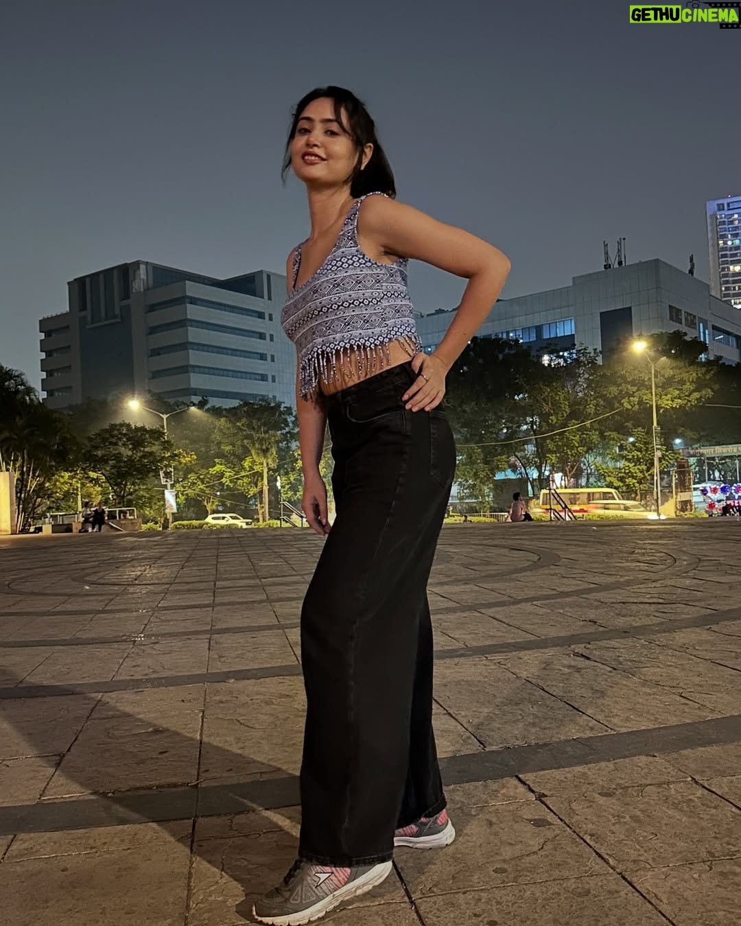 Aditi Rawat - 1.1K Likes - City lights, summer nights ✨
.
.
.
#newpicture #aditirawat #ɪɴsᴛᴀᴍᴏᴏᴅ #actress #cute #instsgram #picoftheday